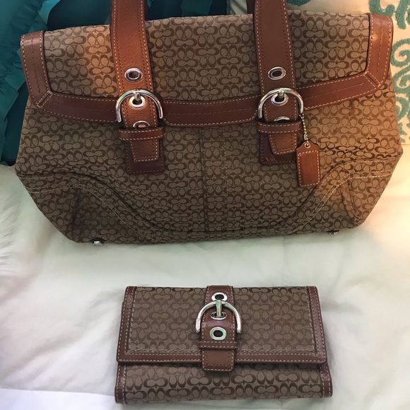 Coach Handbags - Coach Hobo with matching checkbook wallet